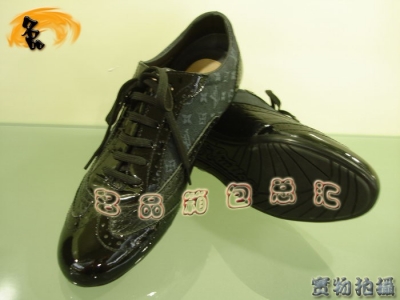PTC01 LV��Ƥ��Ь Louis Vuitton LV�¿���Ь �ݻ����� LV�Ͱ�Ь