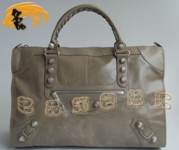 084334A �����Ůʿ����� ��������ʱ�л�ɫţƤŮʿ����� BALENCIAGA������