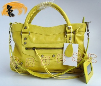 084331 BALENCIAGAʱ��Ů�� �������һ����� ��ɫţƤ����� б��� ����