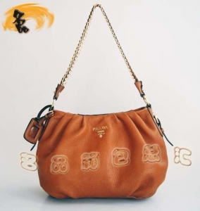 80060 ��ƷƷ�� Prada����� ������ Pradaǳ��ɫ�ߵ�ţƤ����Ů��