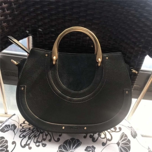 Chloe ޢ�� 17�¿� Pixie���Ů�� ţƤƴĥɰ ������ ī��ɫ
