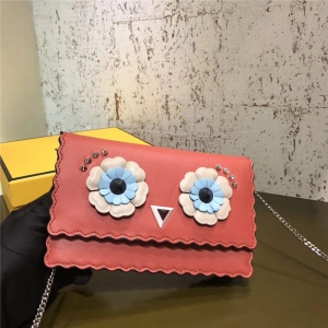 Fendi 2017�¿� Tube Faces СţƤ ��Ƥ���������ð� ���Ϻ�