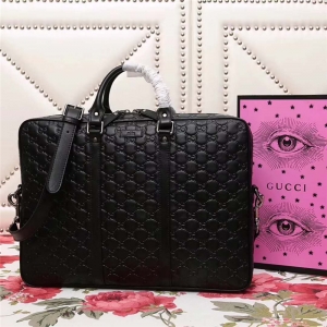 201480 Gucci��־��Ƥ ��ѹ�� ԭ�� ��ʿ���İ� ��ɫ