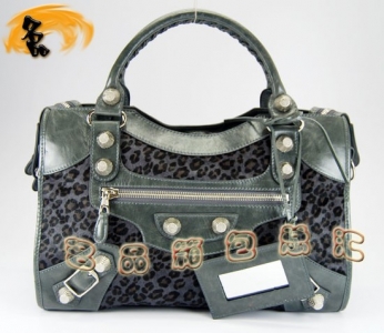 084332A Balenciaga����� �������һ����� ����ţƤ����Ů�� ������ɫ