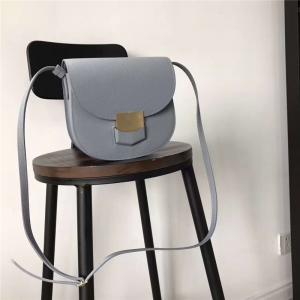 Celine ���� Trotteur С��ţƤ ��� Ůʿ����б�淭�Ǹ��Ű������� ����