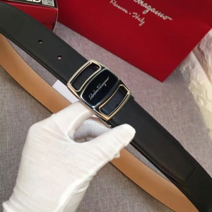 Ferragamo����ͬ��2017�¿�Vara������ʿĥɰ������