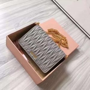 Miumiu���� ������ Miumiu2017����Ů���¿�