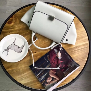 Celine Trapeze С���ִ� ������ǧ�� ������ǧ����ɫϵ�� �����