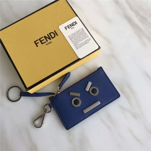 FENDI �ҵ� 0235Ƥ�������װ��СţƤ���в㿨Ƭ�� ��Ǯ�� Կ�װ� ��ɫ
