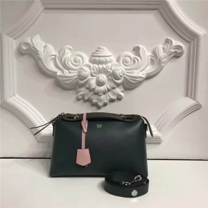 149S FENDI �ҵ� 2017�¿� ����СţƤ ƴɫ��ʿ���������� ī��ƴ��
