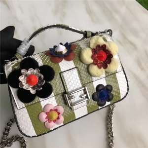 8765C FENDI DOUBLE MICRO BAGUETTE ˮ��Ƥ����Ƥ ����װ�� �����