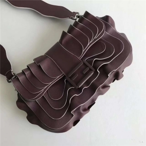 8782 FENDI �ҵ� ʱװ��� ���ƺ�Ҷ�� Ƥ���� ���ɫ