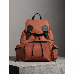 40330701 The Rucksack ��� ������ ����ƴƤ�� �ͱ��򱳰� ��ɼɫ