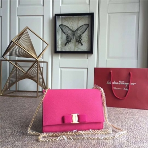 22B558 Ferragamo ������Ľ ���� Vara �������� ����������� �Һ�