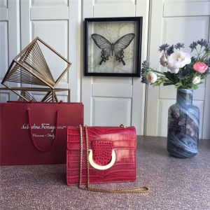 21F893 Ferragamo ������Ľ �뻷��� ������ �кŷ��� ������ ��ɫ