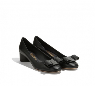 685762 Ferragamo������Ľ VARA С��Ƥ �������и� ��ɫ
