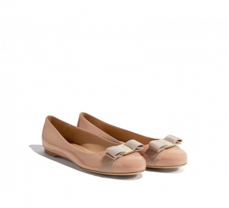 676235 Ferragamo�Ƹ���Ľ VARINA ��Ƥ ������ƽ��Ь ��ۺ�