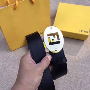 Fendi�ҵ� СţƤ ˫F��־ ��Բ��� �⻬Ƥ ��ʿ����