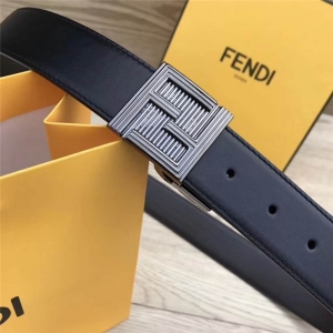 7C0353 Fendi�ҵ� СţƤ ˫F��־ ��ת���� ˫����� ��ʿ���� �ƹ��