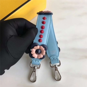 832 Fendi�ҵ� �������� ����׶��í��  �Ųʶ̼�� ˮ��ɫ