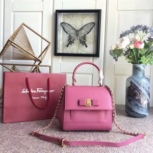 21F570 Ferragamo�Ƹ���Ľ ���±��� Vara������ С�� ���ǰ� ʯ骺�