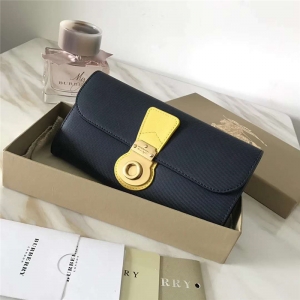 DK88 BurberryǮ�� �ͱ���Ů�� Ƥ��Ǯ�� TrenchƤ�� ��ɫ