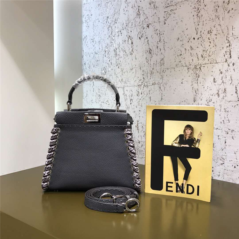 3105S FENDI�ҵ� MINI ��Ե��Ƥ��֯װ�� ��֦��ţƤ����� ���ɫ