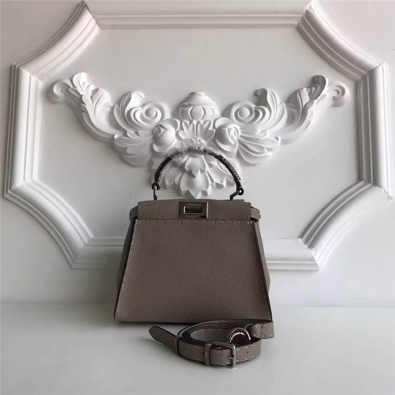 3106S FENDI�ҵ� MINI SELLERIA���� ��֦Ƥ����� �Һ�ɫ
