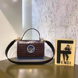 2817 FENDI�ҵ� ˮ��Ƥ ţƤ����� �ٷ��¿� �ҵϰ��� ��ɫ