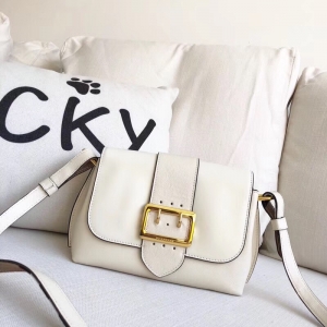 Burberry�ͱ��� ŮʿBuckle ������ͷ ����� б��С���� ��ɫ