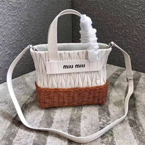 5BA076 MIUMIUר���¿� С��Ƥ ��֯���� ����Ͱ�� ��ɫ