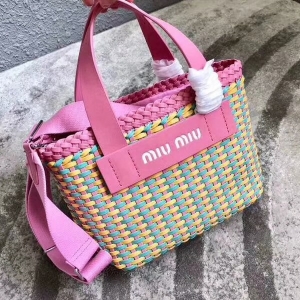 5BA077 MIUMIUר���¿� ����Ƥ�� ��֯�ִ� ���� �����Ӱ� ��ɫ
