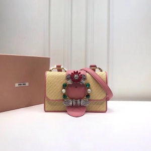 5BH609 MIUMIUר���¿� ��ˮ������ �ݱ�Ƥ�� �����ִ� ��ɫ