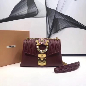 5BD103 MIUMIUר������� СţƤ ��ˮ��װ�δ��� ������ �米�� ���ɫ