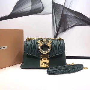 5BD103 MIUMIUר������� СţƤ ��ˮ��װ�δ��� ������ �米�� ī��ɫ