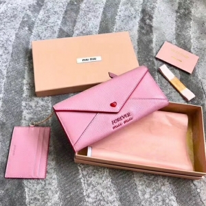 5MH379 MIUMIU ר������ LOVE����ϵ�� ˫ɫƤ�� Ǯ�� ��ɫ