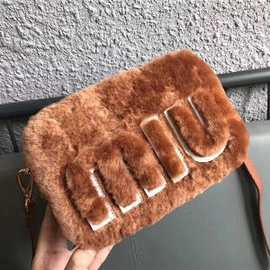 5BH084 MIUMIU���� Big logo ���ë ˫���� �ְ�б��� ��ɫ
