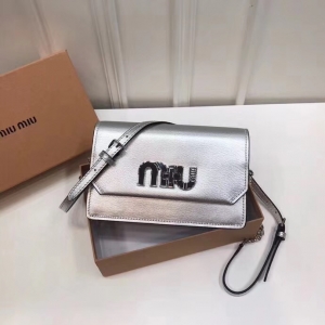 5BH077 MIUMIU ר���¿� ����ţƤ ���� ����ĸ ����С�� ��ɫ