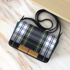 40767831 Burberry Vintage ���� ƴƤ�� Ǯ�б��� ��ɫ