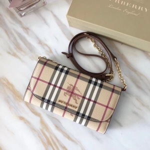 40732211 Burberry Vintage���� ƴƤ�� ս��ӡ�� ����Ǯ�� ��ɫ