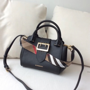 Burberry�ͱ��� ר���¿� С�� ���ǽ������� ����米�� ��ɫ