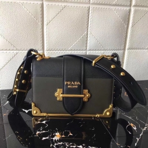1BD045 Prada cahier ȫ�������� ʮ����ţƤ ��ͭװ�� �ִ� ��ƴī��