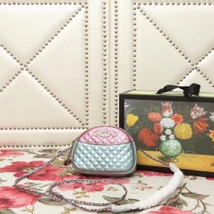 534951 GUCCI 2018�ﶬ ��ѹƤ�� ɫ��ƴ�� �����ִ� ��ƴ��