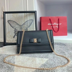 21G462 Ferragamo�Ƹ���Ľ ������ţƤ Vara������ ��� �������ǰ� ī��