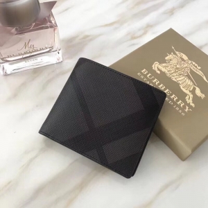 80060611 Burberry�п�Ǯ�� London����ƴƤ�� �̿� �ͱ���˫����װ�� ��ɫ