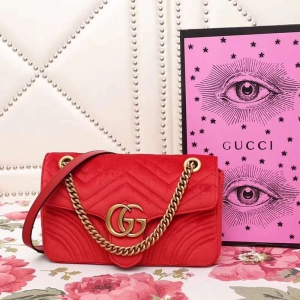 443947 GucciŮ�� GG Marmontϵ�� ����� С�� �ų������� Gucciб��� ܽ�غ�