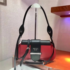 1BD168 Prada SidonieŮ�� СţƤ ƴɫ���� Ƥ�ﵥ��� ��ɫ