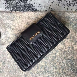 5BH042 MiuMiu2019�＾�¿� ������Ƥ �����ְ������ ��ɫ