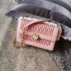 5BD130 MiuMiuר���¿� �Ứѹ�� ���Ƥ ���������� ��ɫ