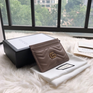 443127 Gucci GG Marmontϵ�п�Ƭ�� Gucci���� ��ɫ